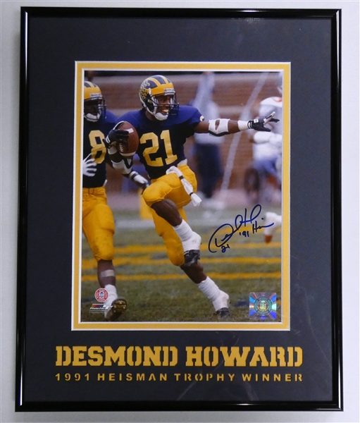 Desmond Howard Autographed 8x10 Framed "Heisman Pose"