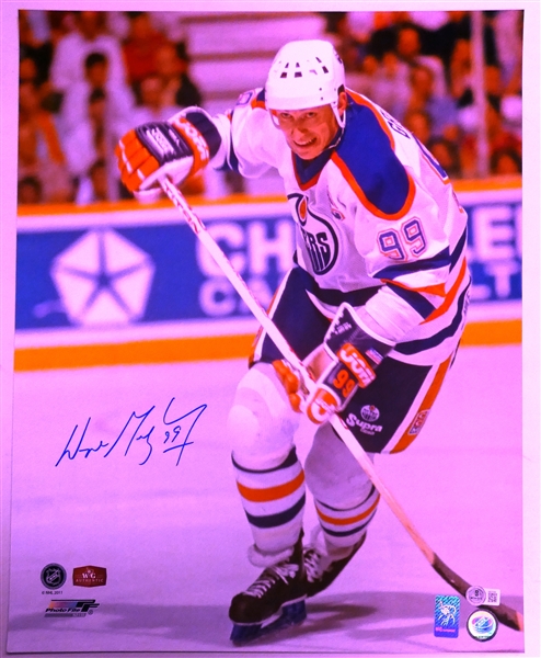 Wayne Gretzky Autographed 16x20