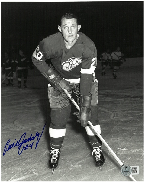 Bill Gadsby Autographed 8x10