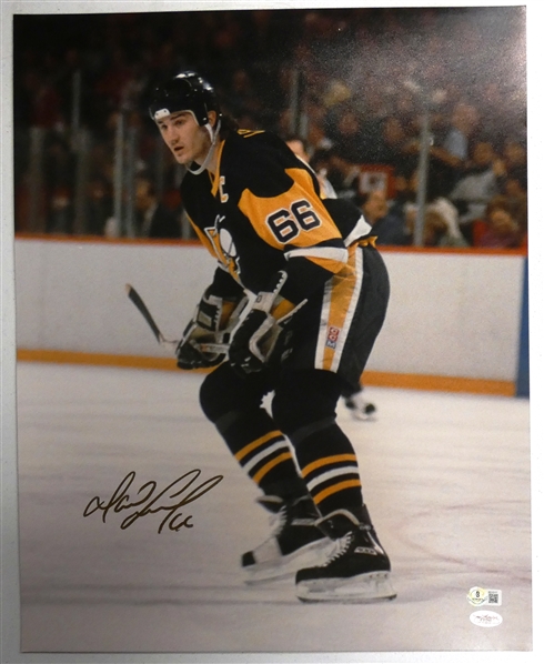Mario Lemieux Autographed 16x20
