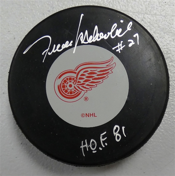 Frank Mahovlich Autographed Red Wings Puck