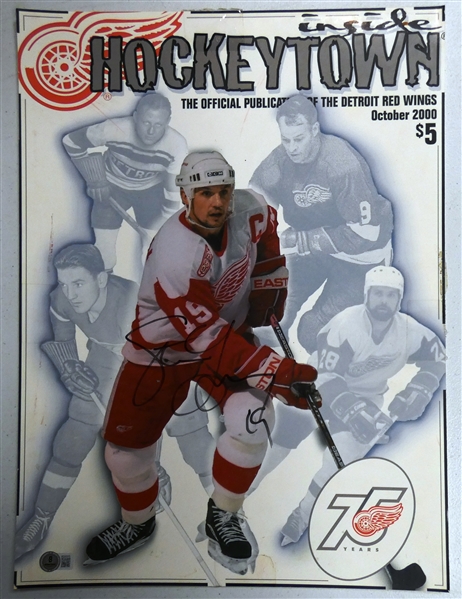 Steve Yzerman Autographed 16x20