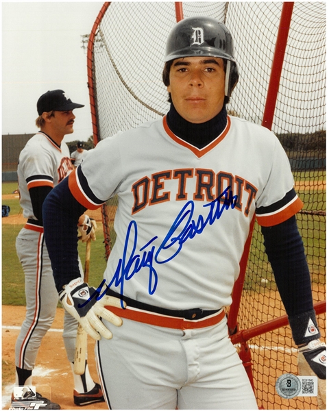 Marty Castillo Autographed 8x10