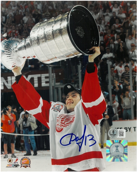 Pavel Datsyuk Autographed 8x10