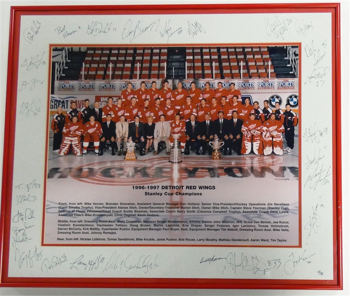 1996/97 Detroit Red Wings Team Signed Framed 16x20