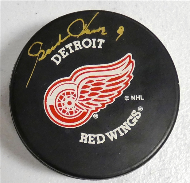 Gordie Howe Autographed Red Wings Puck