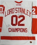 2002 Red Wings Jersey Signed by 12