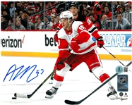 Alex DeBrincat Autographed 8x10