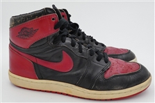 1985 Nike Air Jordan OG Size 10 Original Black/Red
