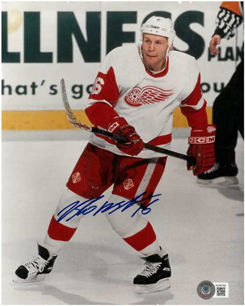 Vladimir Konstantinov Autographed 8x10