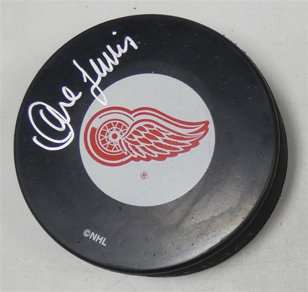 Dave Lewis Autographed Red Wings Puck