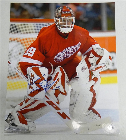 Dominik Hasek Autographed 16x20