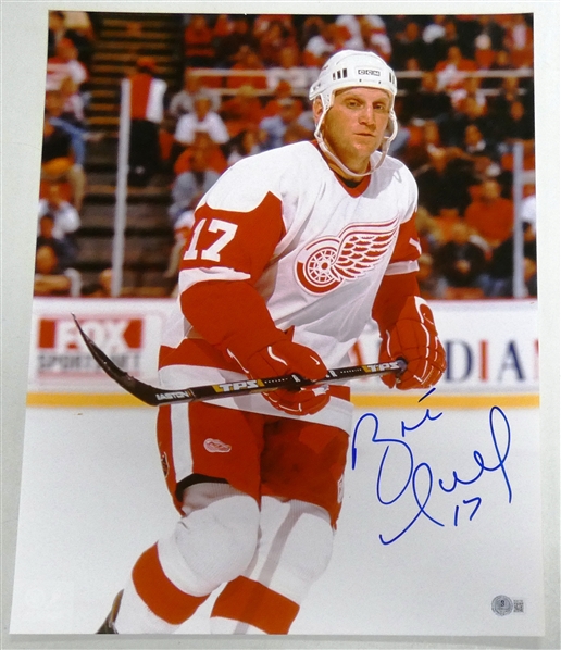 Brett Hull Autographed 16x20