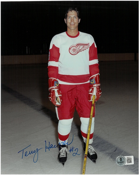 Terry Harper Autographed 8x10
