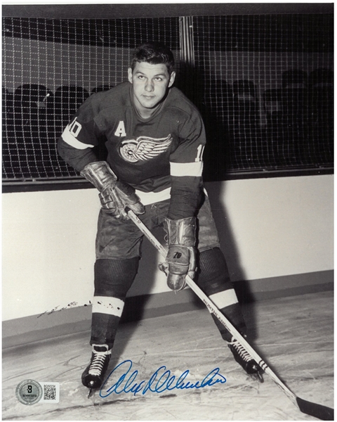 Alex Delvecchio Autographed 8x10