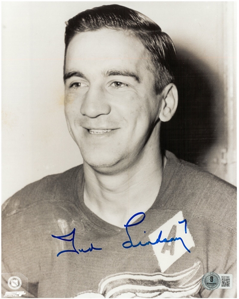 Ted Lindsay Autographed 8x10