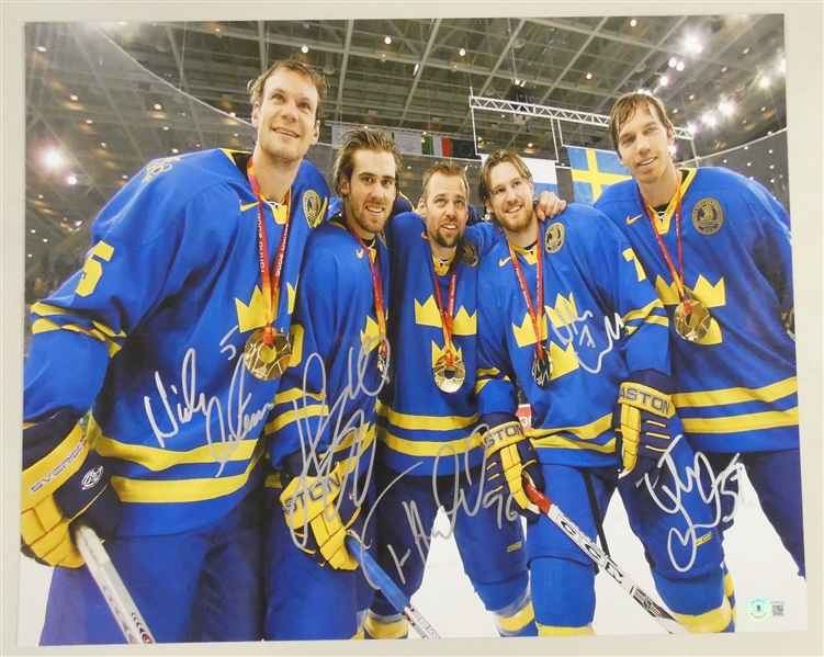 Red Wings 2006 Swedish Gold Medal 16x20 Signed by 5