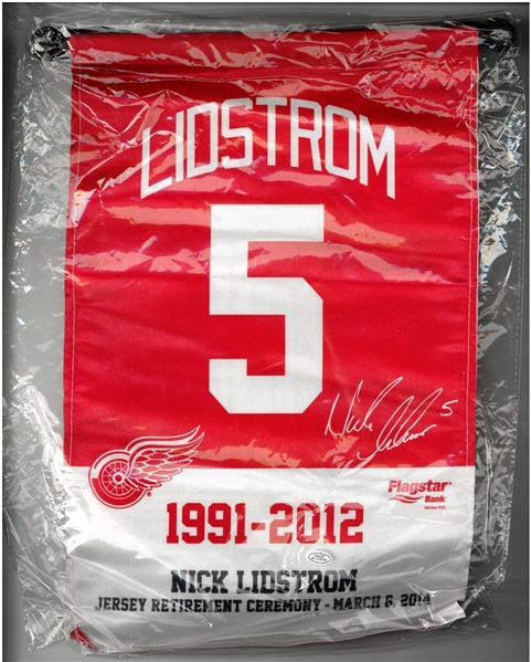 Nicklas Lidstrom Mini Retirement Banner