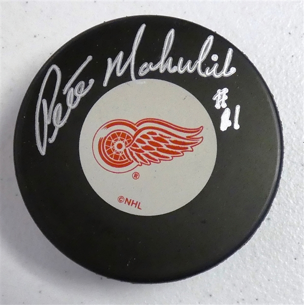Pete Mahovlich Autographed Red Wings Puck