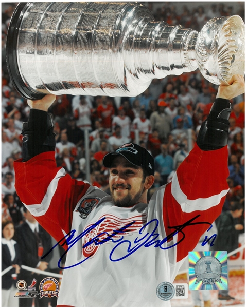 Matthieu Dandenault Autographed 8x10