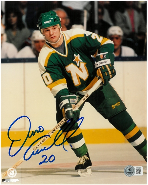 Dino Ciccarelli Autographed 8x10