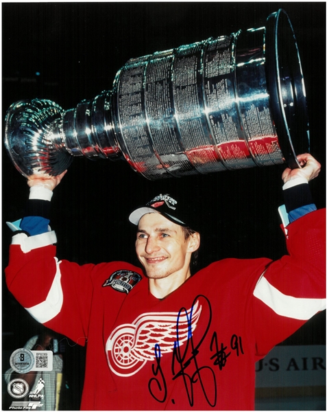 Sergei Fedorov Autographed 8x10