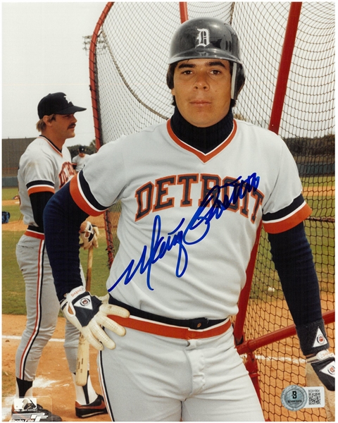 Marty Castillo Autographed 8x10