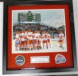 2009 Red Wings 16x20 Signed by 14 (Pick up only)