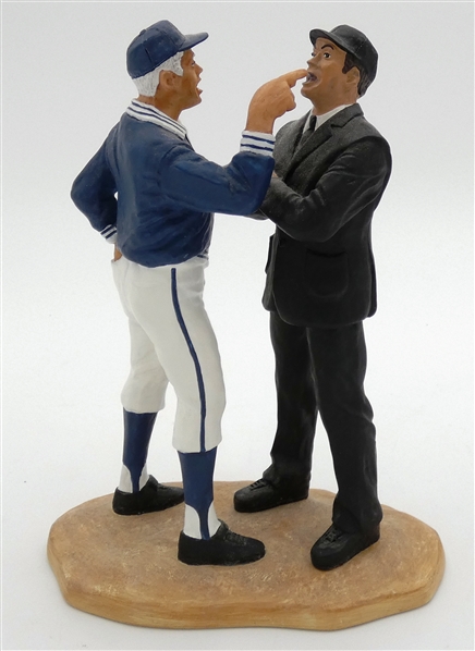 "The Confrontation" Hartland Statue