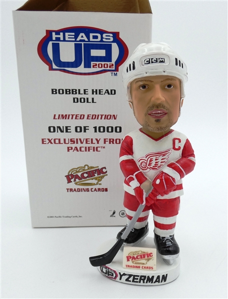 Steve Yzerman 2002 Pacific Heads Up Bobblehead