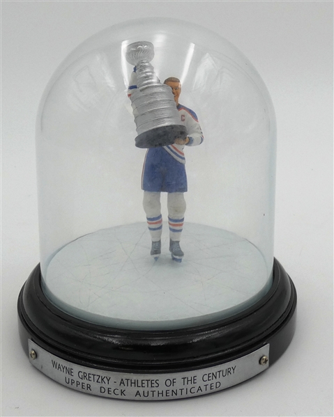 Wayne Gretzky Upper Deck Athletes of the Century Figurine