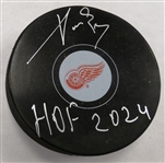 Pavel Datsyuk Autographed Red Wings Puck w/ HOF
