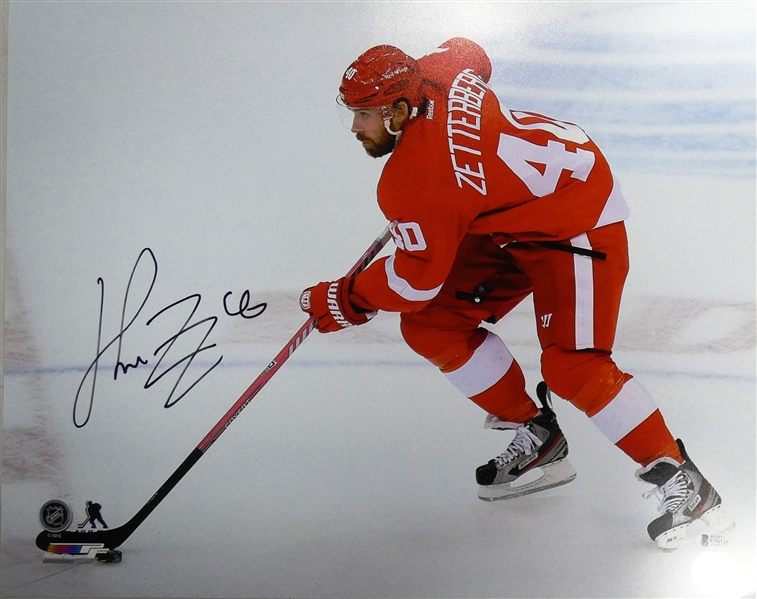 Henrik Zetterberg Autographed 16x20