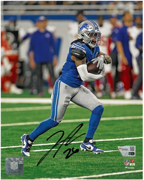 Jahmyr Gibbs Autographed 8x10