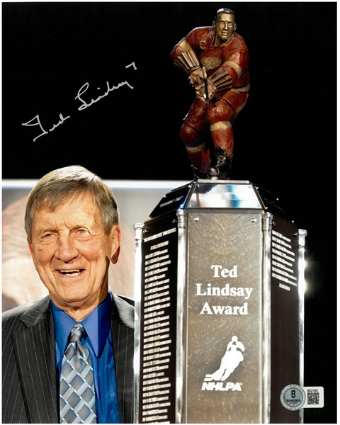 Ted Lindsay Autographed 8x10
