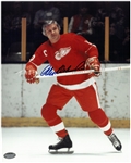 Alex Delvecchio Autographed 8x10
