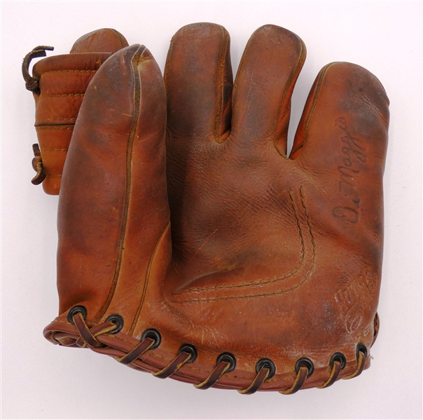 Joe DiMaggio Vintage Hutch Model Glove
