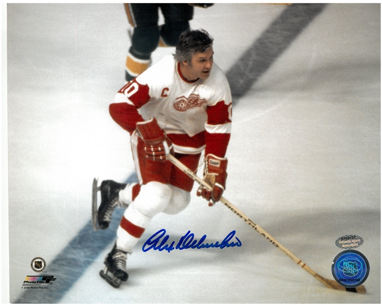 Alex Delvecchio Autographed 8x10