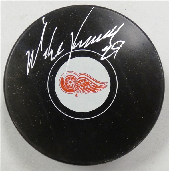 Mike Vernon Autographed Red Wings Puck