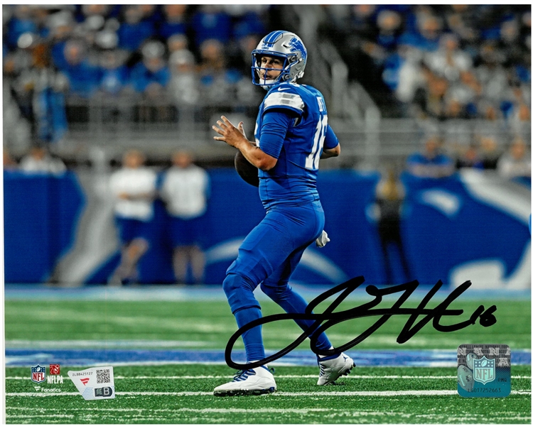 Jared Goff Autographed 8x10