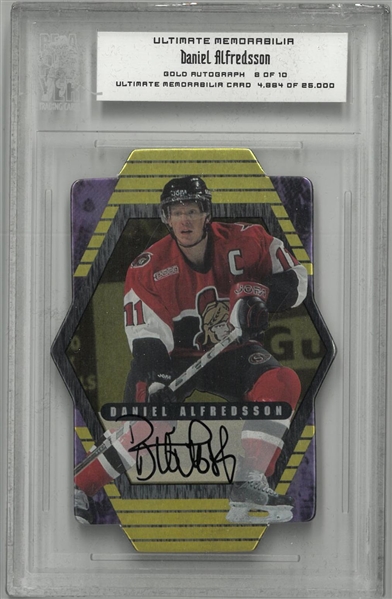 Daniel Alfredsson Autographed Ultimate Memorabilia Card