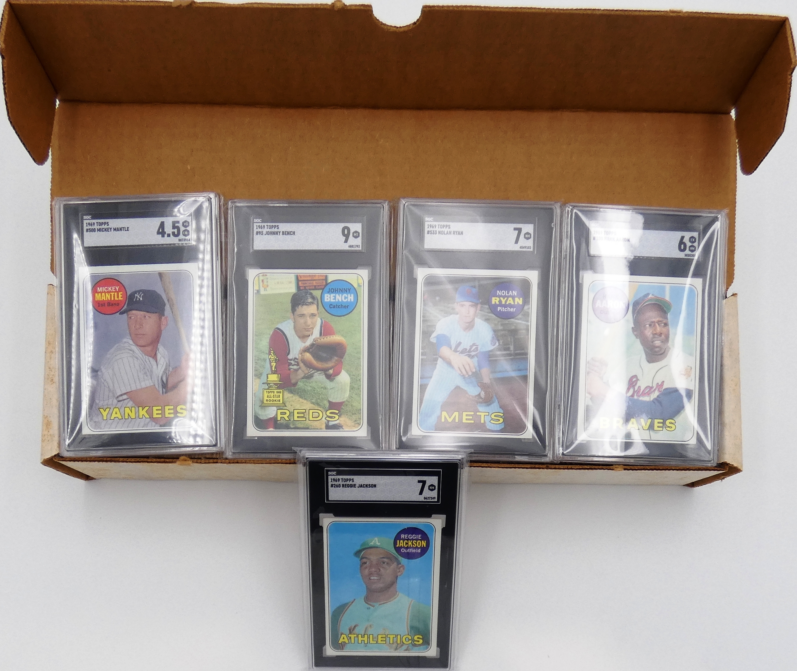 Lot Detail - 1969 Topps Baseball Complete Set w/ SGC 9 Bench