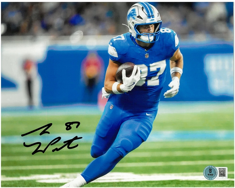 Sam Laporta Autographed 8x10