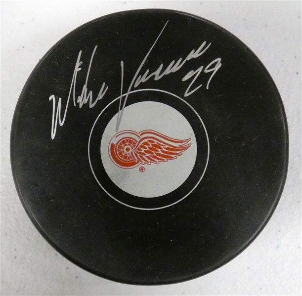Mike Vernon Autographed Red Wings Puck