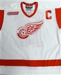 Steve Yzerman Authentic CCM 2000 Red Wings Jersey