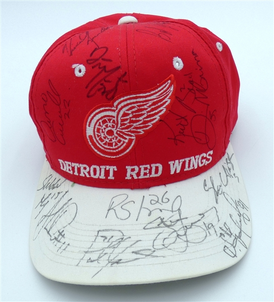 1992/93 Detroit Red Wings Team Signed Hat