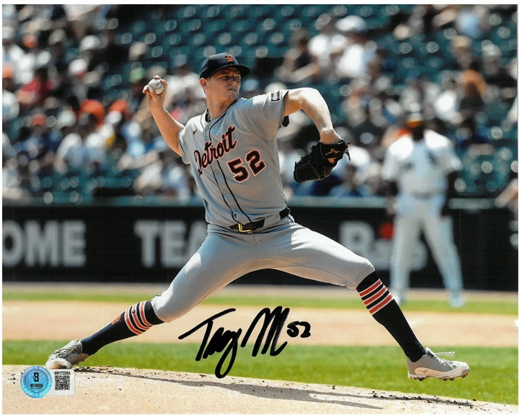 Troy Melton Autographed 8x10