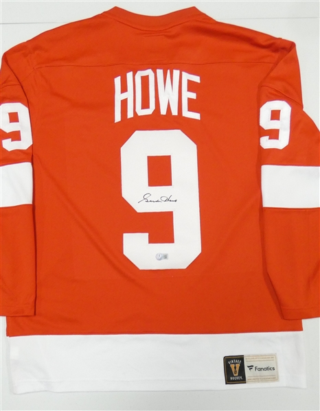 Gordie Howe Autographed Red Wings Jersey