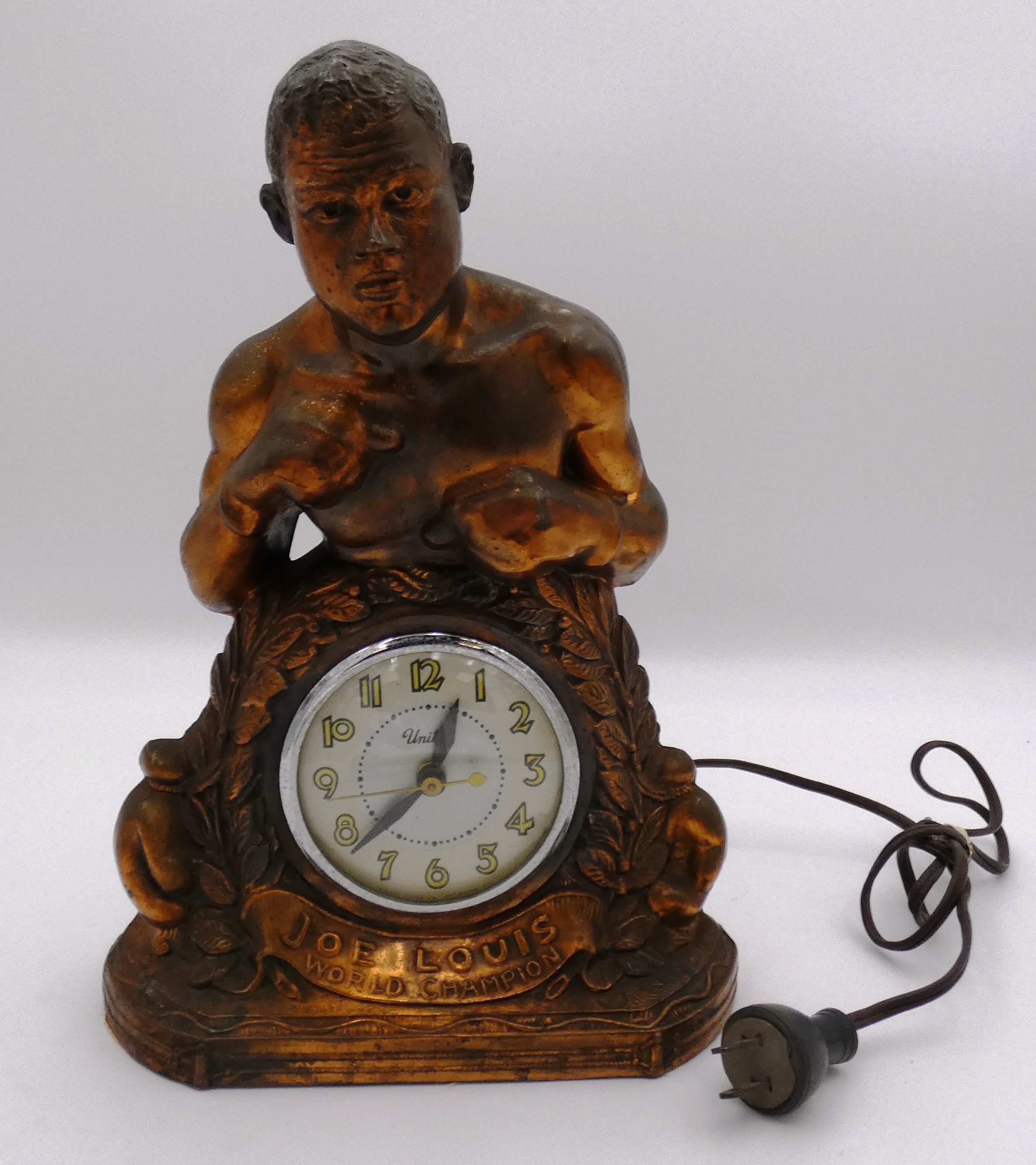Lot Detail - Joe Louis 1938 Brown Bomber Clock