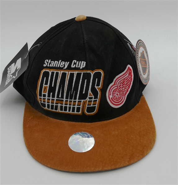 Detroit Red Wings 1997 Stanley Cup Locker Room Hat